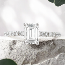 Load image into Gallery viewer, Lucce Firenze Pavé Emerald Diamond