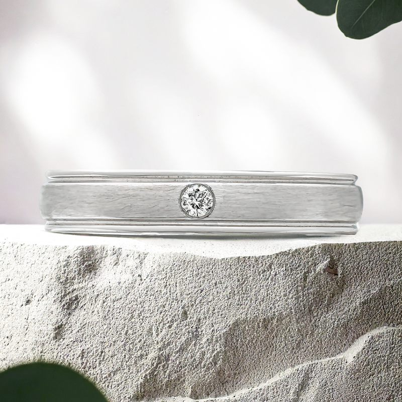 Lucce Abbraccio Mi Brushed 4mm 0.02ctw Lab Diamond 14K White Gold