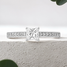 Load image into Gallery viewer, Lucce Kaela Princess Diamond