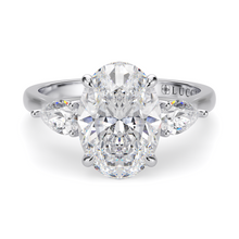 Load image into Gallery viewer, Lucce Sophia Luxe Oval Diamond