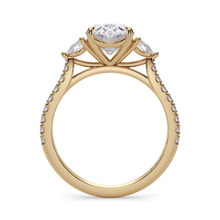 Load image into Gallery viewer, LUCCE SOPHIA™ Pavé Oval Diamond