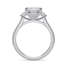 Load image into Gallery viewer, Lucce Sophia Pavé Princess Diamond