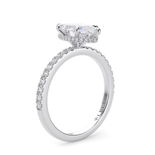 Load image into Gallery viewer, Lucce Verona Pavé Marquise Moissanite