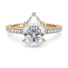 Load image into Gallery viewer, Lucce Verona Pavé Pear Moissanite