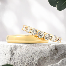 Load image into Gallery viewer, Lucce Rivera 7-Stone Round Diamond