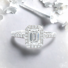 Load image into Gallery viewer, Lucce Montevalle Emerald Diamond