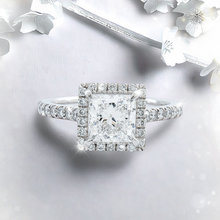 Load image into Gallery viewer, Lucce Montevalle Princess Diamond