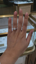 Load and play video in Gallery viewer, Lucce Montevalle Round Diamond