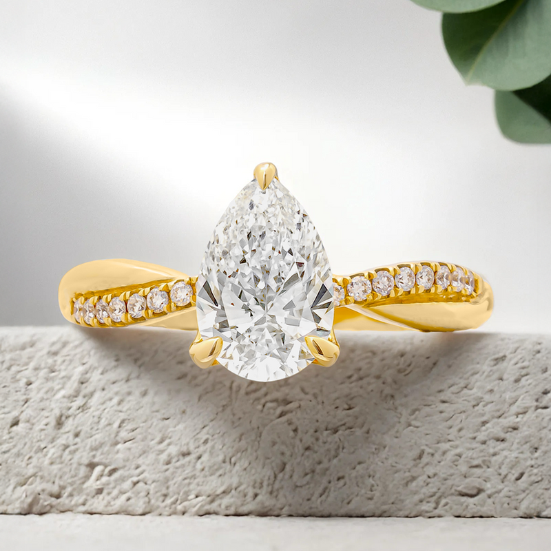 Lucce Fiore Pear Natural Diamond 1.00ct I VS2 Ex GIA Forevermark 18K Yellow Gold