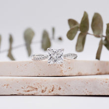 Load image into Gallery viewer, Lucce Fiore Princess Diamond