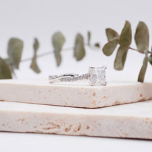 Load image into Gallery viewer, Lucce Fiore Princess Diamond