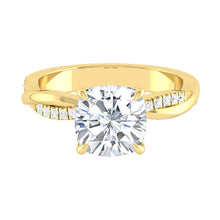 Load image into Gallery viewer, Lucce Fiore Cushion Moissanite
