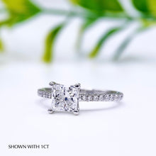 Load image into Gallery viewer, Lucce Firenze Pavé Princess Diamond