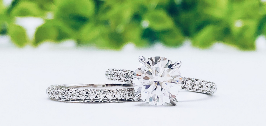 Style Guide: Choosing the Right Gold Tone for Your Engagement Ring