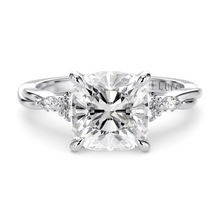Load image into Gallery viewer, LUCCE ALESSA™ Cushion Lab Diamond 1.03ct E VVS2 IGI 18K White Gold
