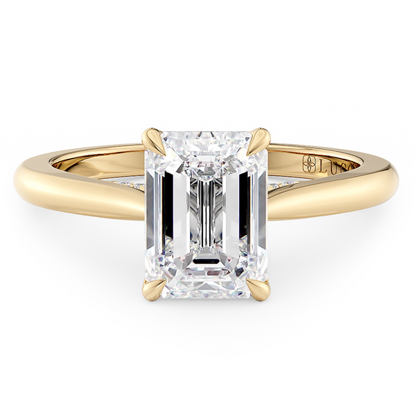 Lucce Azalea Emerald Moissanite