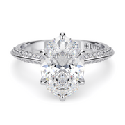LUCCE ECUADORIAN™ Pavé Oval Diamond