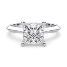 Load image into Gallery viewer, Lucce Ecuadorian Princess Diamond
