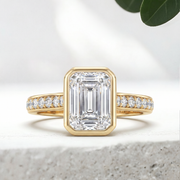 LUCCE CARLA™ Pavé Emerald Lab Diamond 1.02ct D VVS2 IGI 14K Yellow Gold
