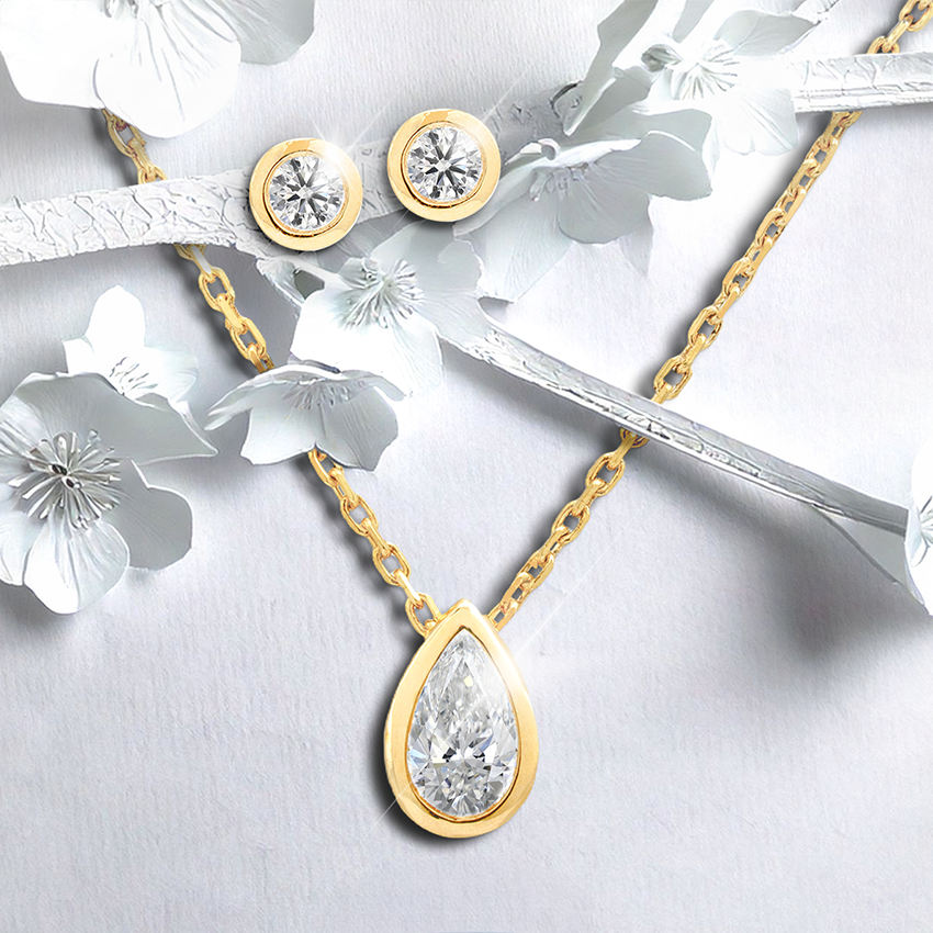 Load image into Gallery viewer, LUCCE CARLISLE™ Pear Necklace Diamond
