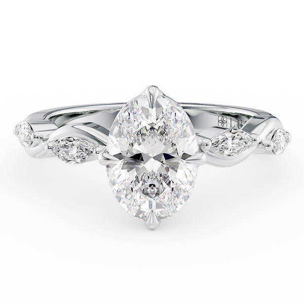 Lucce Constance Oval Diamond