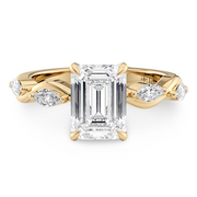 LUCCE CONSTANCE™ Petal Emerald Diamond