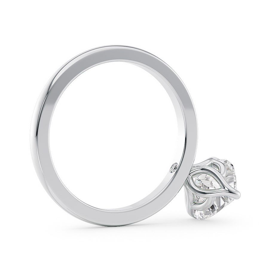 Load image into Gallery viewer, LUCCE Heart cut Solitaire Diamond Ring with Petal Prongs Hight Setting Engagement Ring in Gold or Platinum 
