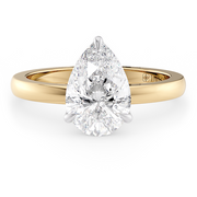 LUCCE CONSTANCE™ Solitaire Pear Diamond