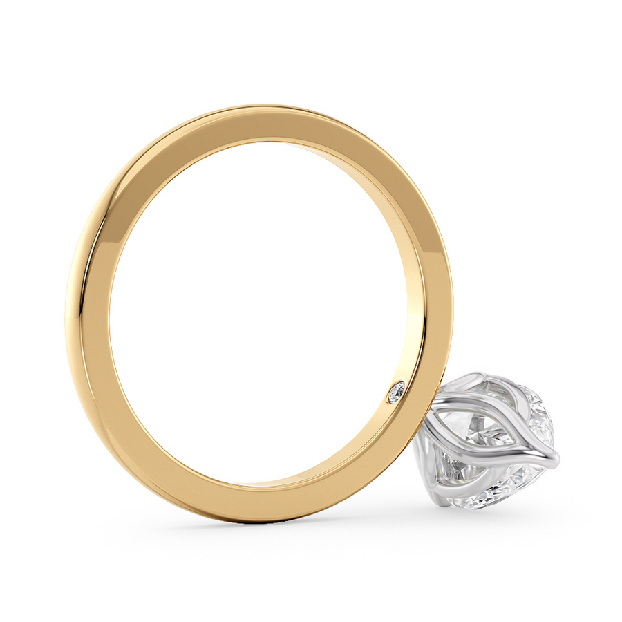 Load image into Gallery viewer, LUCCE Pear cut Solitaire Diamond Ring with Petal Prongs Hight Setting Engagement Ring in Gold or Platinum 
