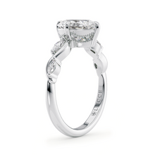 Load image into Gallery viewer, Lucce Constance Viello Oval Diamond
