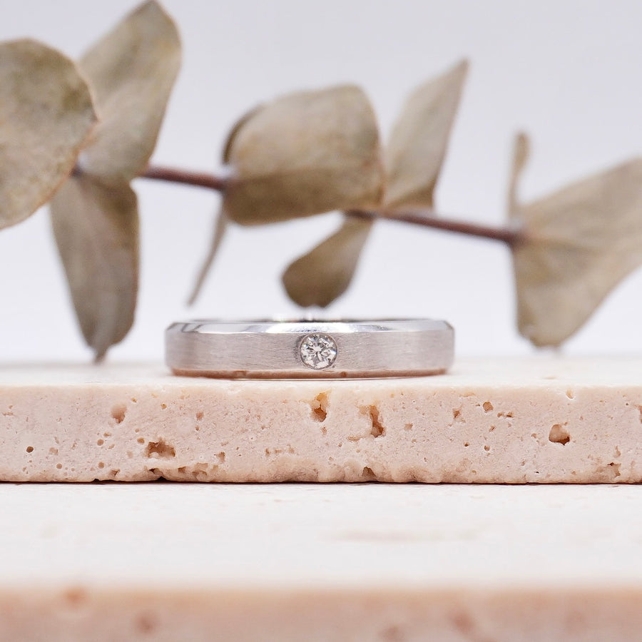 Load image into Gallery viewer, white gold wedding ring with diamond
