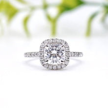 Load image into Gallery viewer, Montevalle Pavé Cushion 1.30ct SUPERNOVA Moissanite
