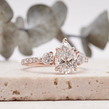 Load image into Gallery viewer, Siena Pavé Pear Moissanite
