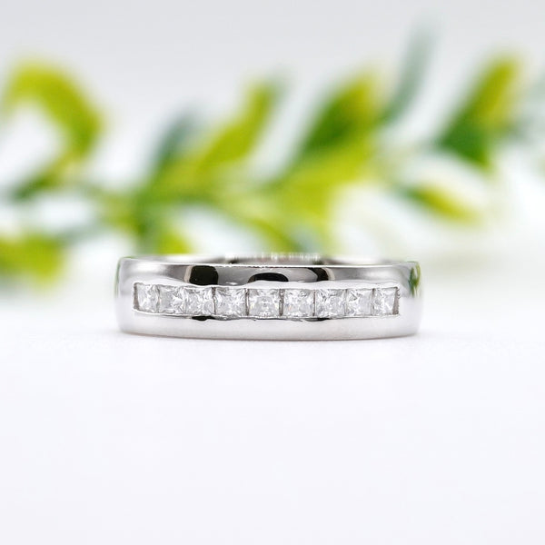 Leo 0.54ctw SUPERNOVA Moissanite