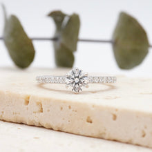 Load image into Gallery viewer, Azalea Pavé Round Diamond
