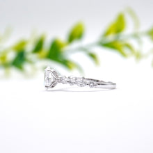 Load image into Gallery viewer, Paula Oval Lab Diamond*new*
