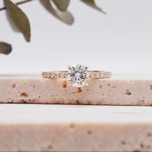 Load image into Gallery viewer, Verona Pavé Diamond
