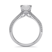 Load image into Gallery viewer, Lucce Ecuadorian Pavé Emerald Diamond
