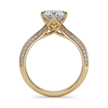 Load image into Gallery viewer, LUCCE ECUADORIAN™ Pavé Pear Diamond
