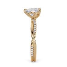 Load image into Gallery viewer, Lucce Fiore Heart Diamond
