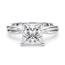Load image into Gallery viewer, Lucce Fiore Solitaire Princess Diamond

