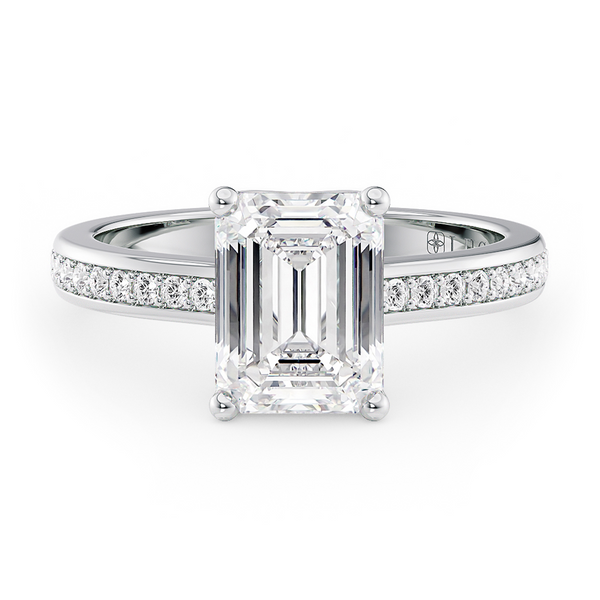 LUCCE KAELA™ Emerald Diamond
