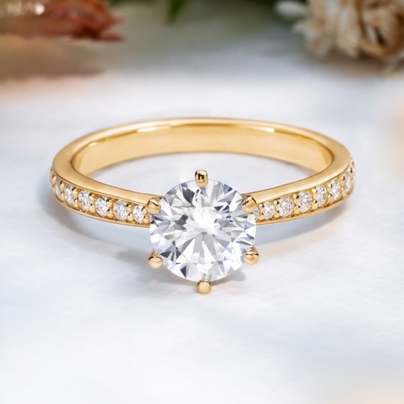 LUCCE ANGELA™ Pavé Round Lab Diamond 1.03ct D VS1 Id IGI 18K Yellow Gold