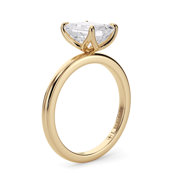 LUCCE LUCIA™ Oval Gemstone