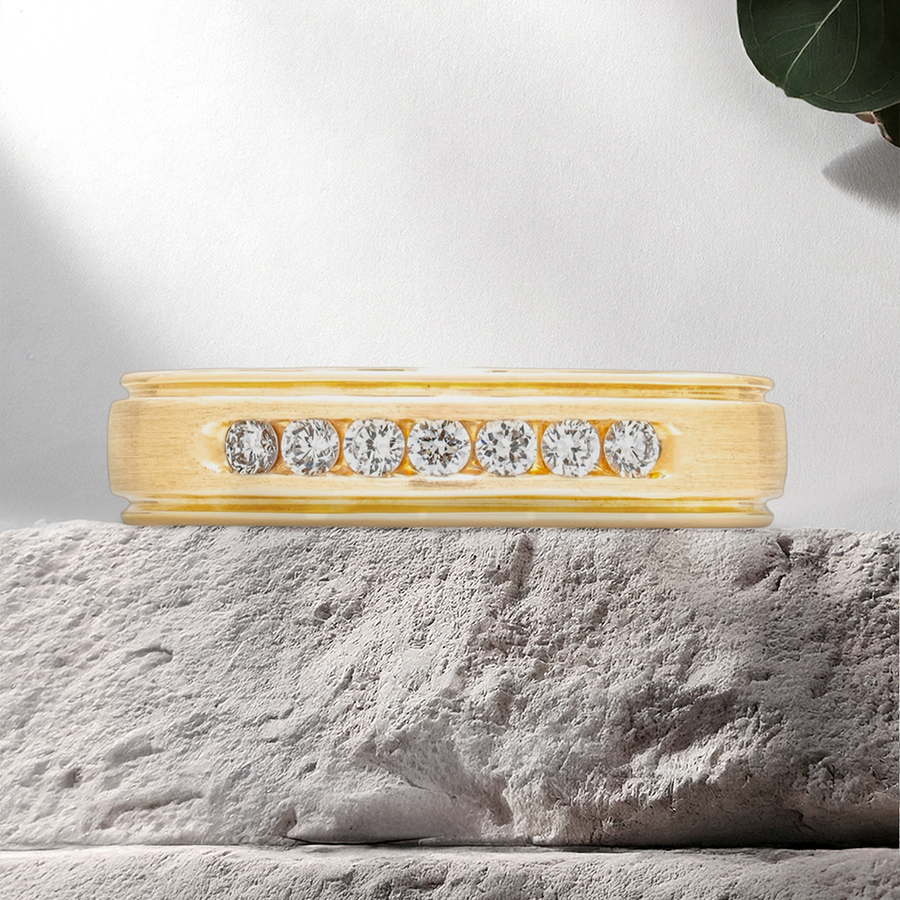 Load image into Gallery viewer, LUCCE MICHAEL™ Brushed 5mm 0.21ctw Lab Diamond 14K Yellow Gold
