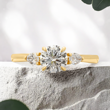 Load image into Gallery viewer, Lucce Sophia Round Diamond
