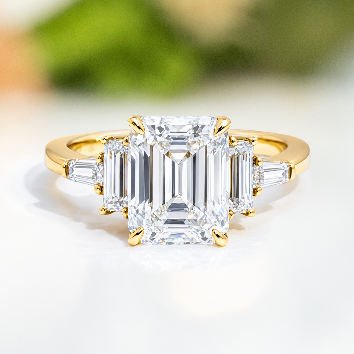 Load image into Gallery viewer, LUCCE GALERIE™ Emerald 2.00ct CELESTE™ Moissanite 14K Yellow Gold
