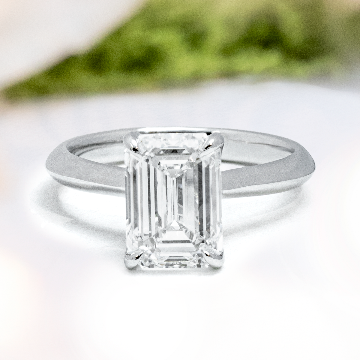 Load image into Gallery viewer, LUCCE ECUADORIAN™ Emerald Lab Diamond 3.00ct D VVS2 Platinum
