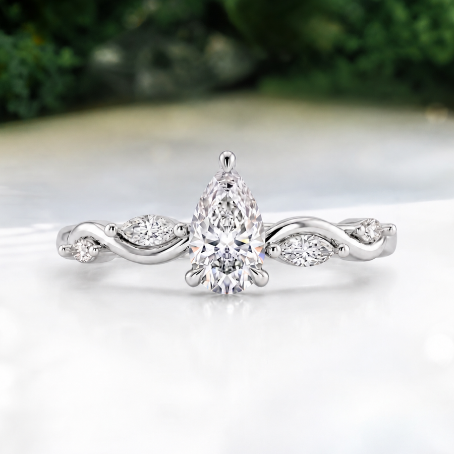 Load image into Gallery viewer, LUCCE CONSTANCE™ Viello Pear Natural Diamond 0.70ct H VS2 GIA Platinum
