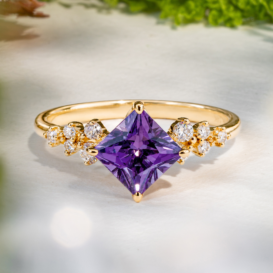 Load image into Gallery viewer, LUCCE ELLIA™ Princess AURORA™ Purple Amethyst 1.00ct 14K Yellow Gold
